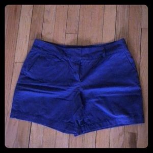 Loft 6’ inseam blue shorts